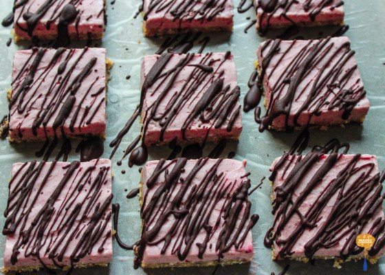 photo of Vegan Strawberry bars