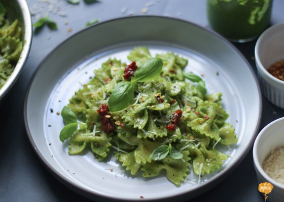 photo of kale basil pesto
