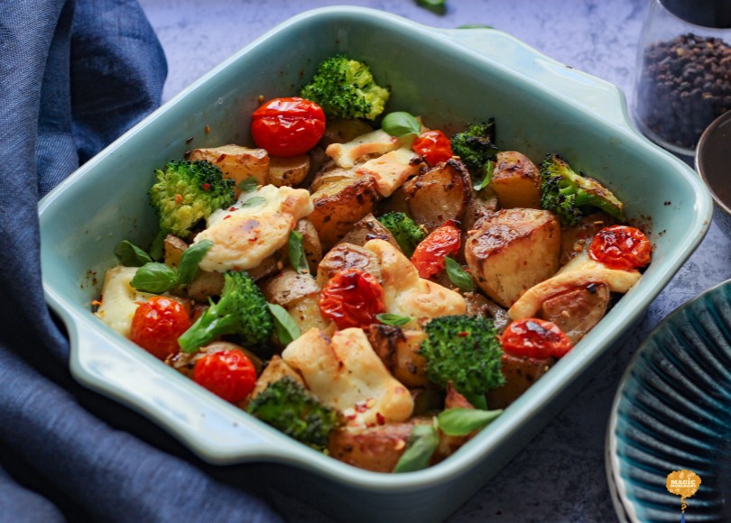 Photo of Baked potatoes with halloumi and zaatar