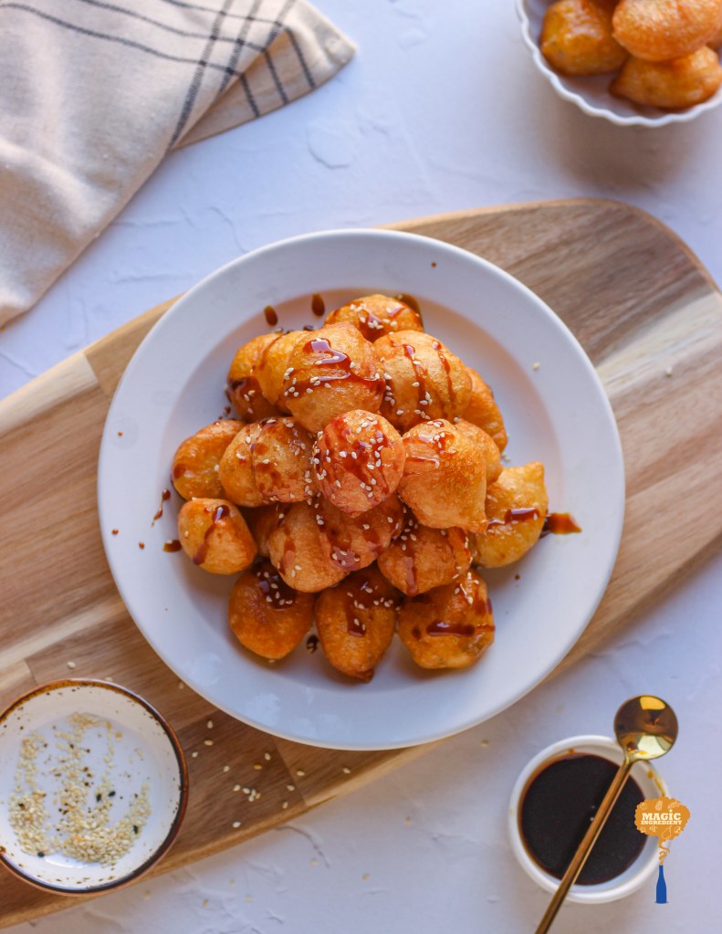 Lugaimat with date syrup