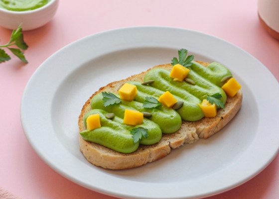 Avo cream toast