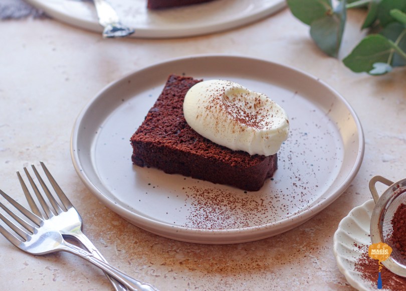 Chocolate cake with olive oil