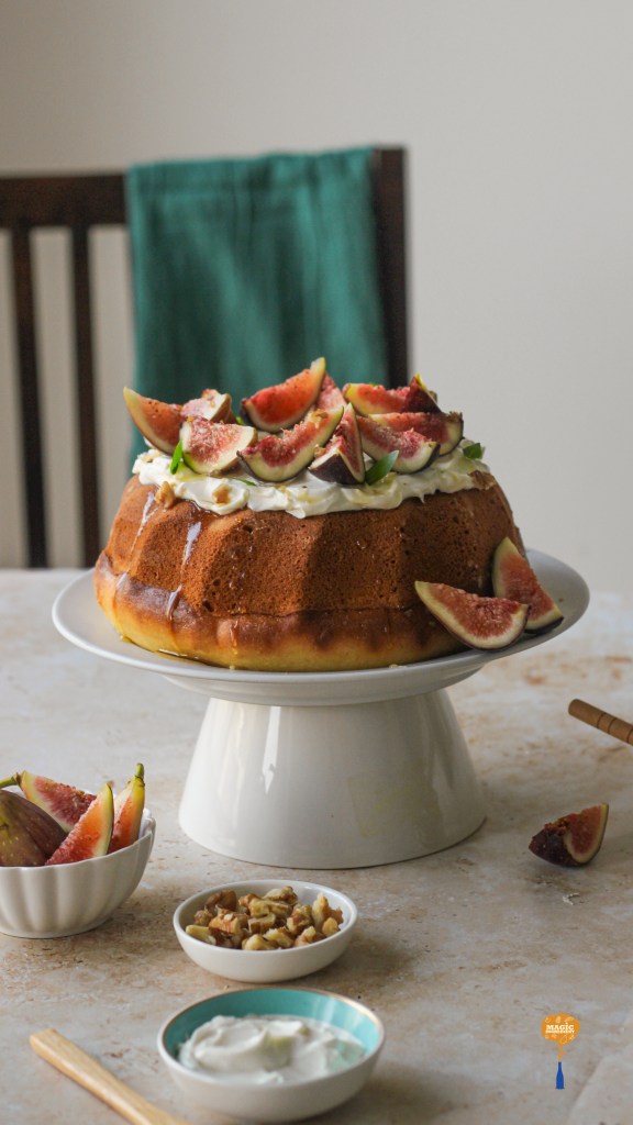 Orange blossom cake with figs