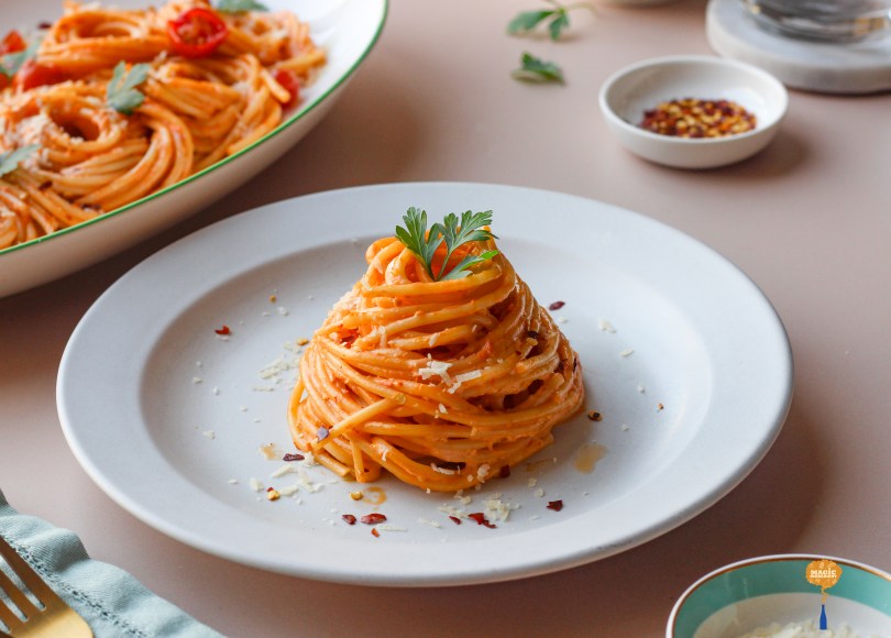 baked feta and cherry tomato pasta