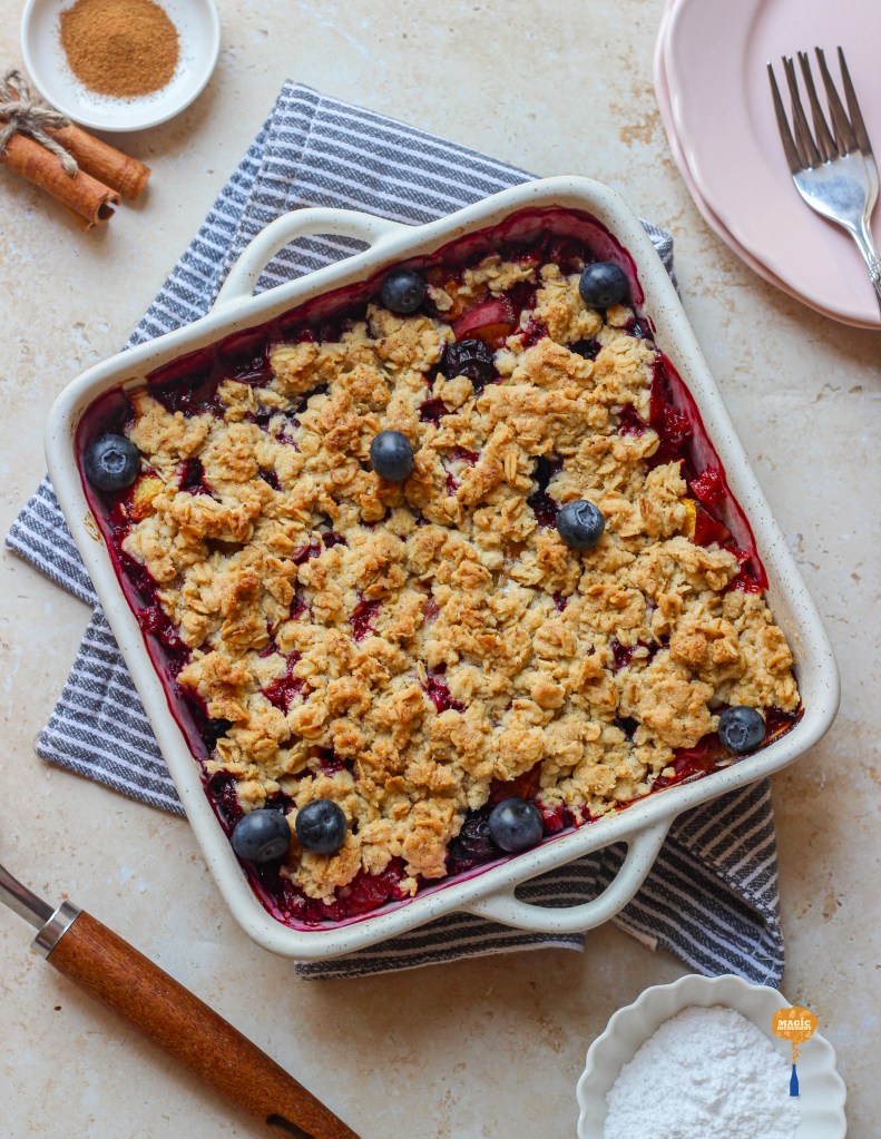 Peach blueberry crumble