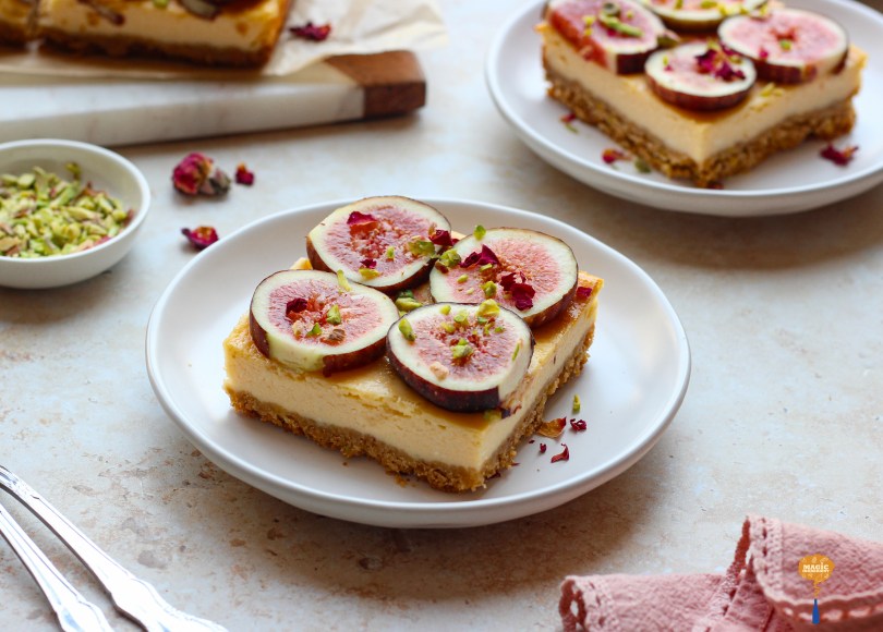 Fig cheesecake bars