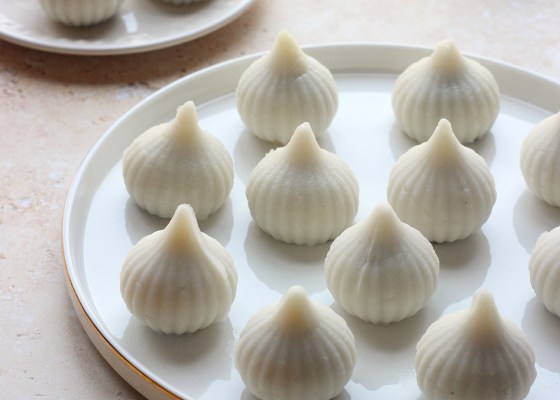 Steamed modak with sesame jaggery filling