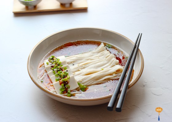 Udon in no-cook broth